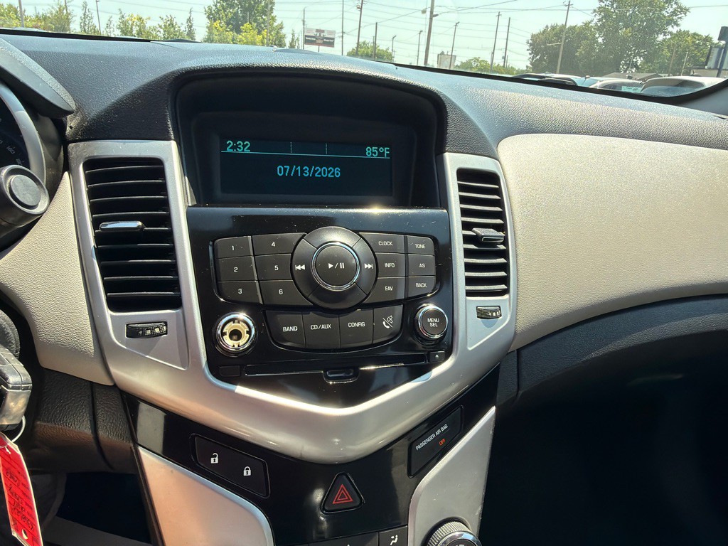 2014 Chevrolet Cruze Image 15