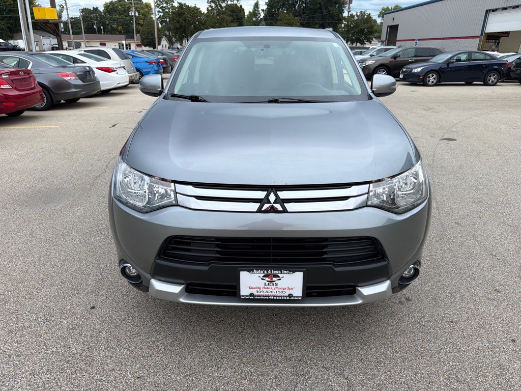 2015 Mitsubishi Outlander Image 3