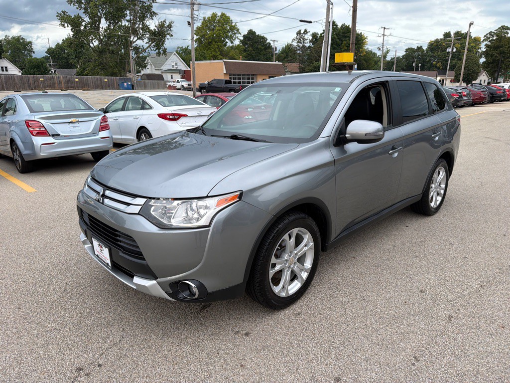 2015 Mitsubishi Outlander Image 4