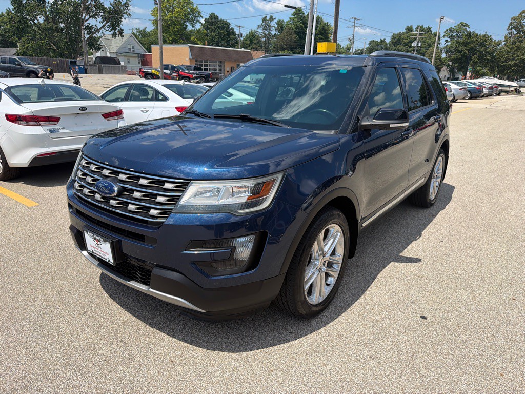 2016 Ford Explorer Image 4