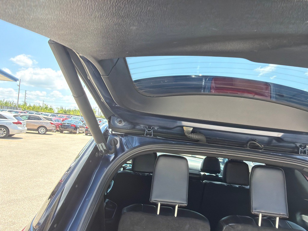 2016 Ford Explorer Image 12