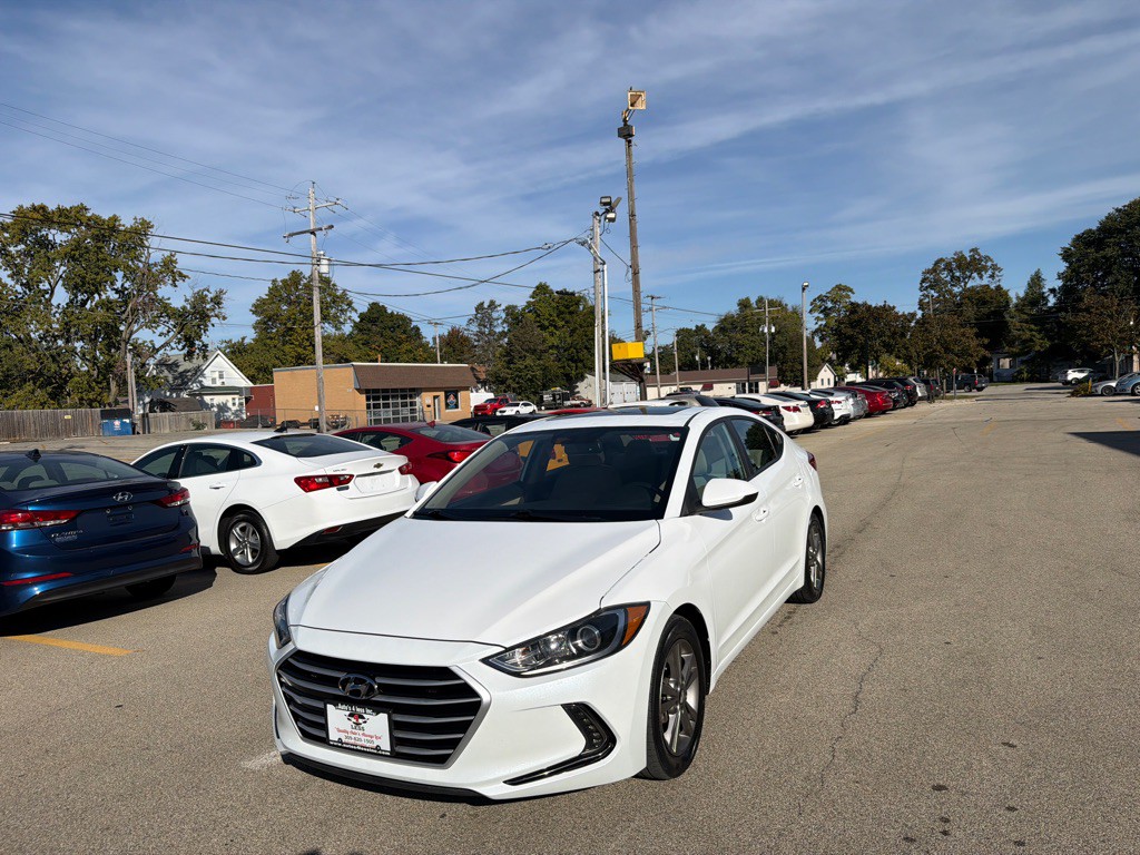2017 Hyundai Elantra Image 4