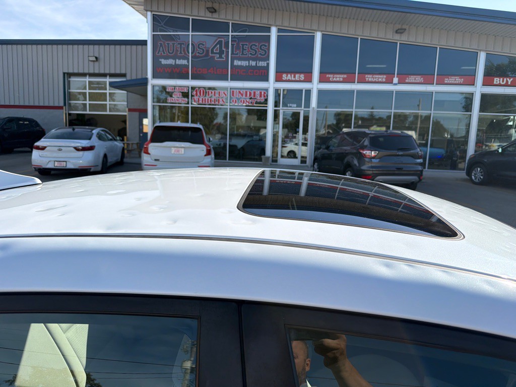 2017 Hyundai Elantra Image 10
