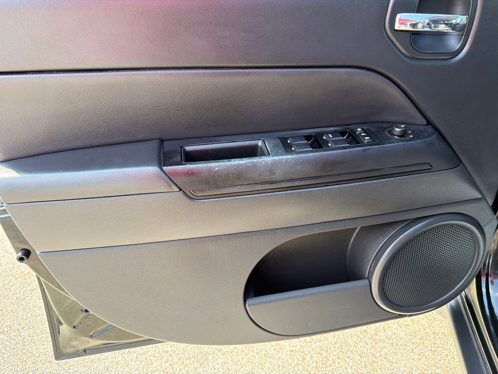 2014 Jeep Patriot Image 13