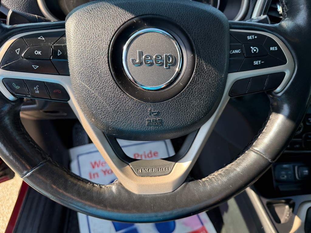 2015 Jeep Cherokee Image 11