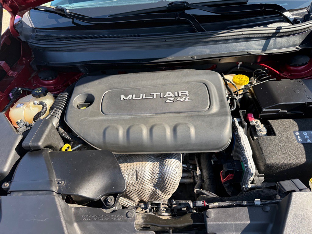 2015 Jeep Cherokee Image 22