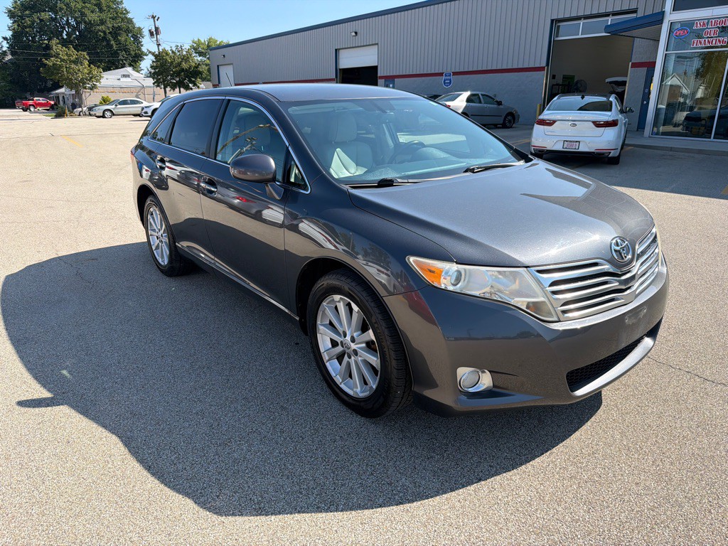 2009 Toyota Venza Image 2