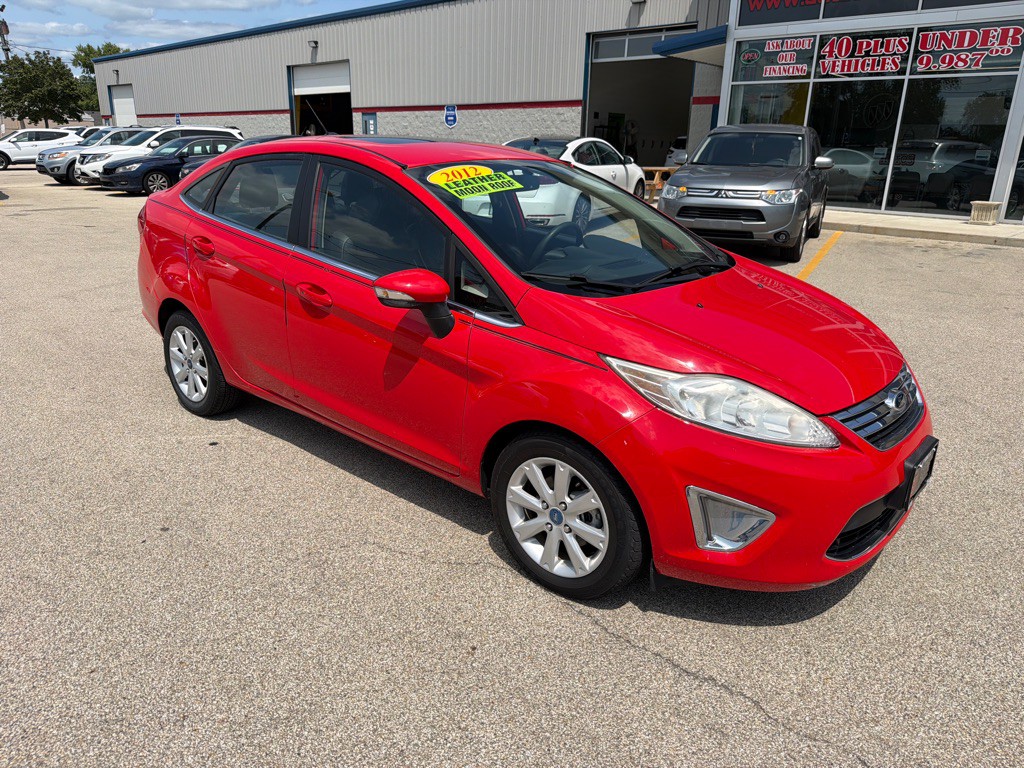 2012 Ford Fiesta Image 2