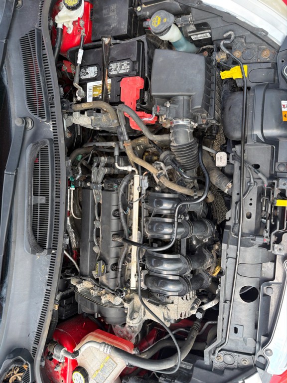 2012 Ford Fiesta Image 15