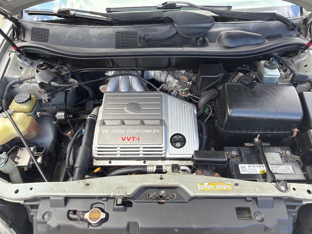 1999 Lexus RX Image 14