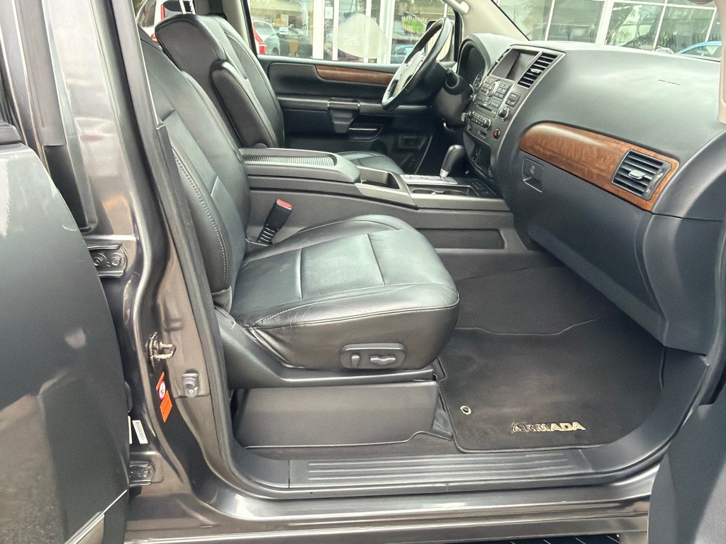 2009 Nissan Armada Image 10