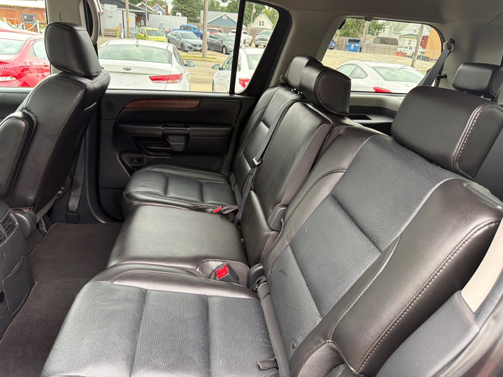 2009 Nissan Armada Image 14
