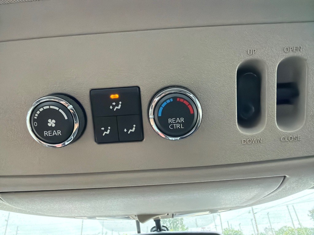 2009 Nissan Armada Image 26