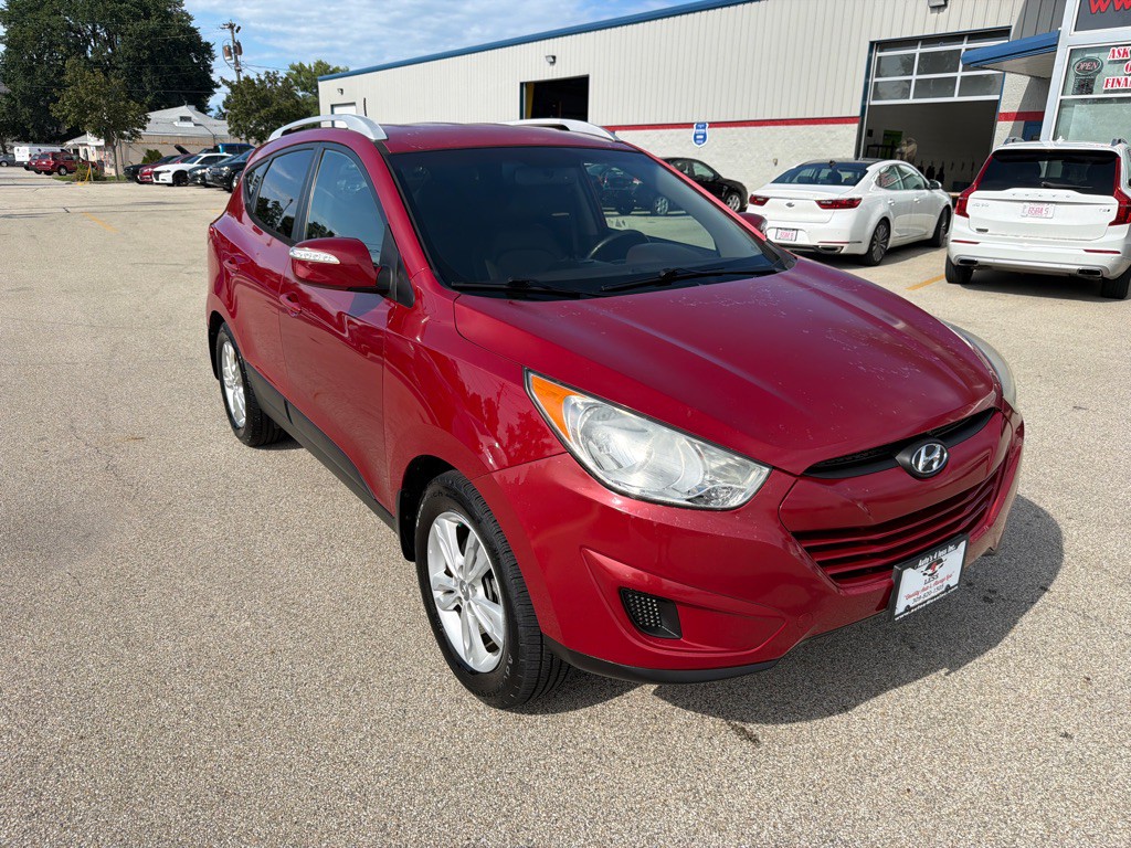 2012 Hyundai Tucson Image 2