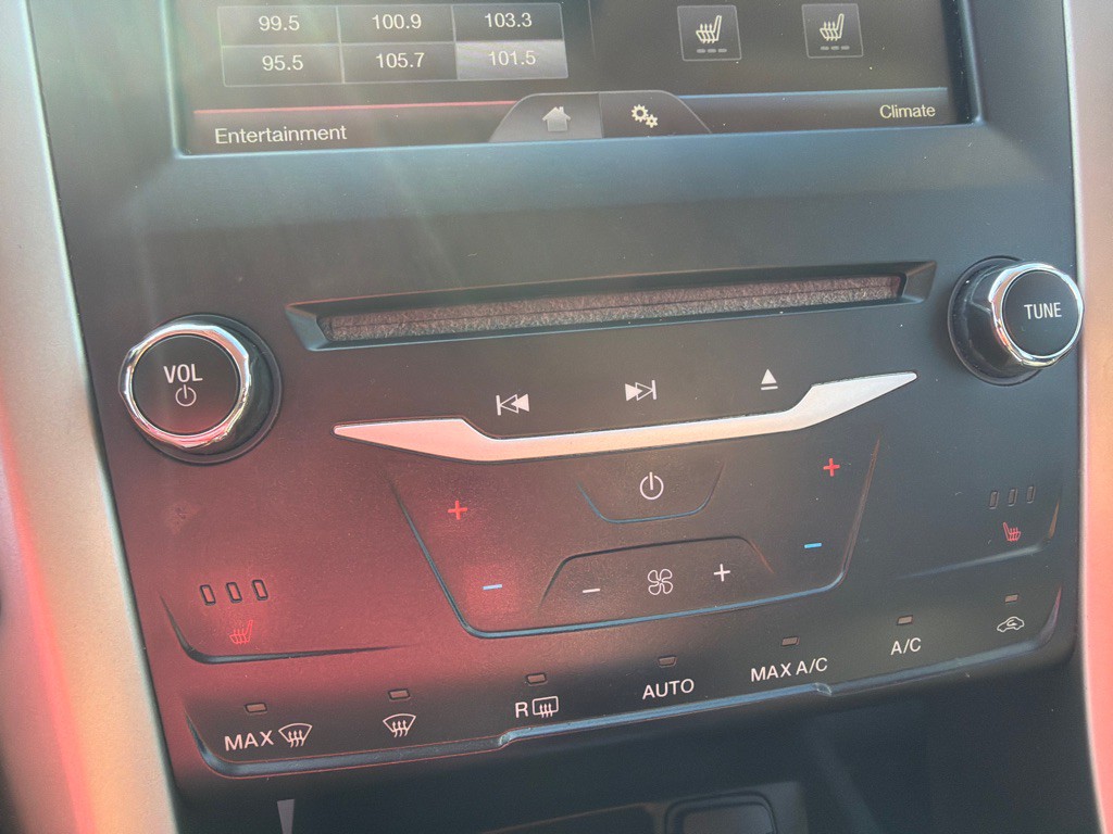 2014 Ford Fusion Image 18