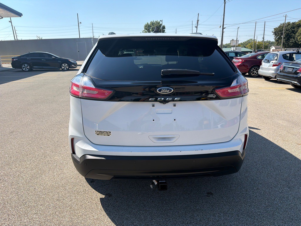 2021 Ford Edge Image 7