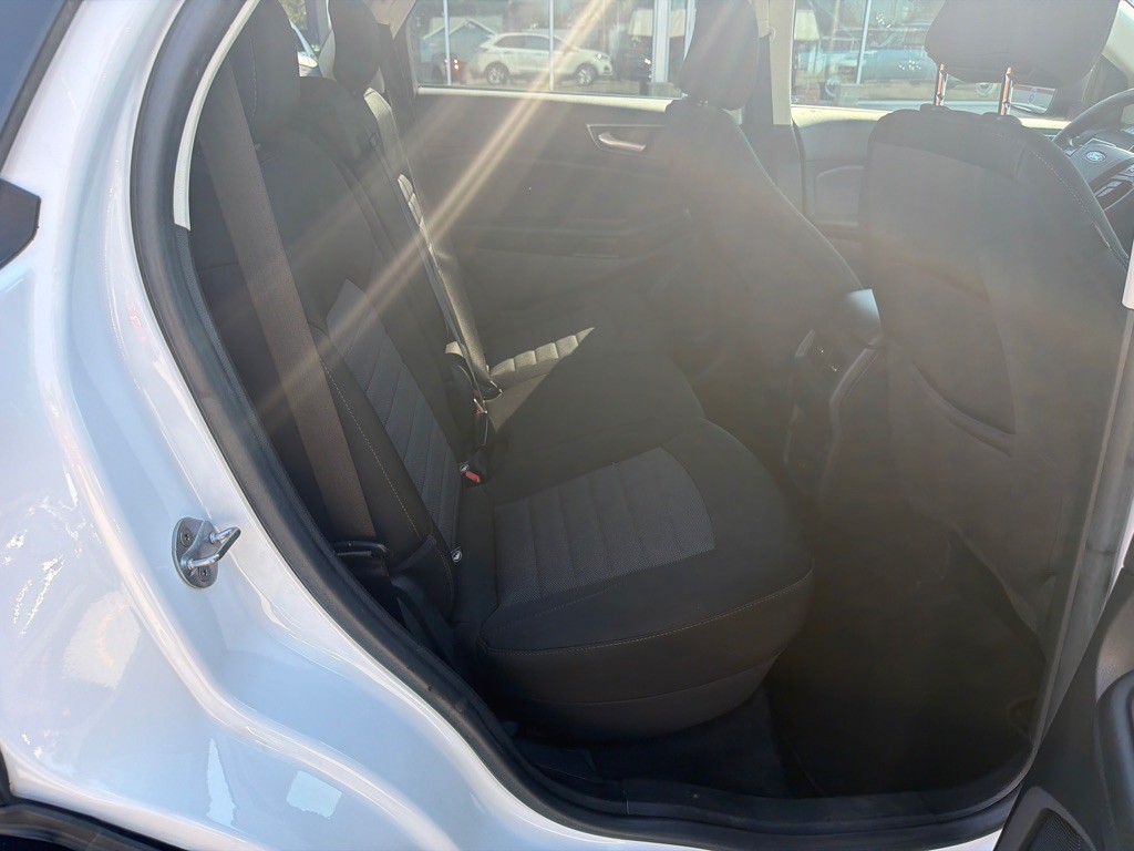 2021 Ford Edge Image 10