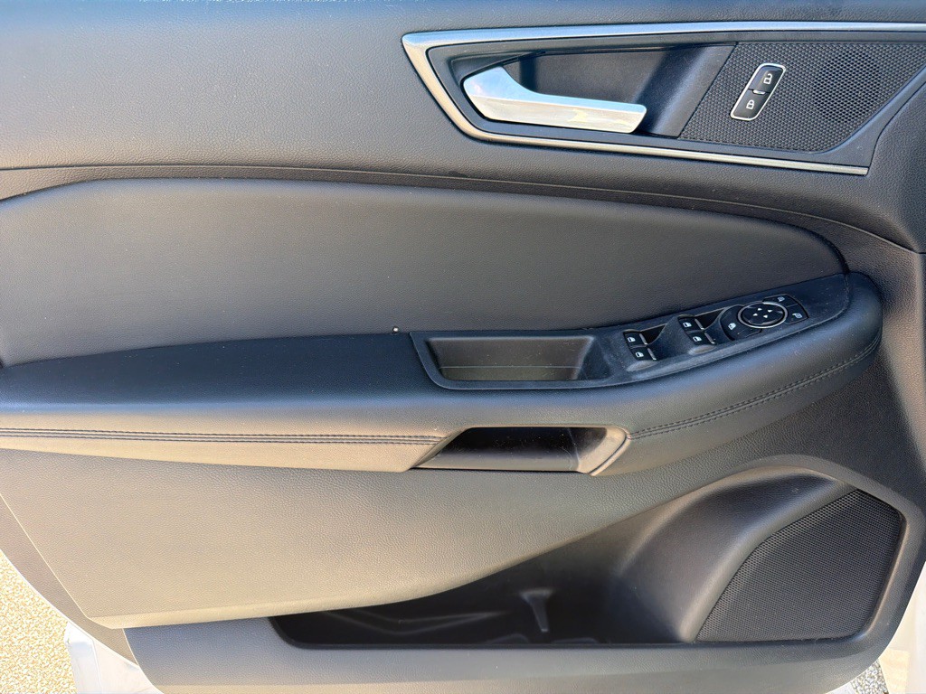 2021 Ford Edge Image 13