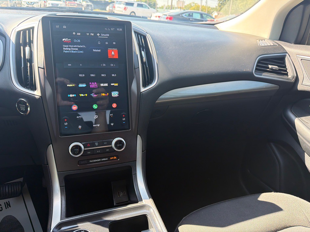 2021 Ford Edge Image 18