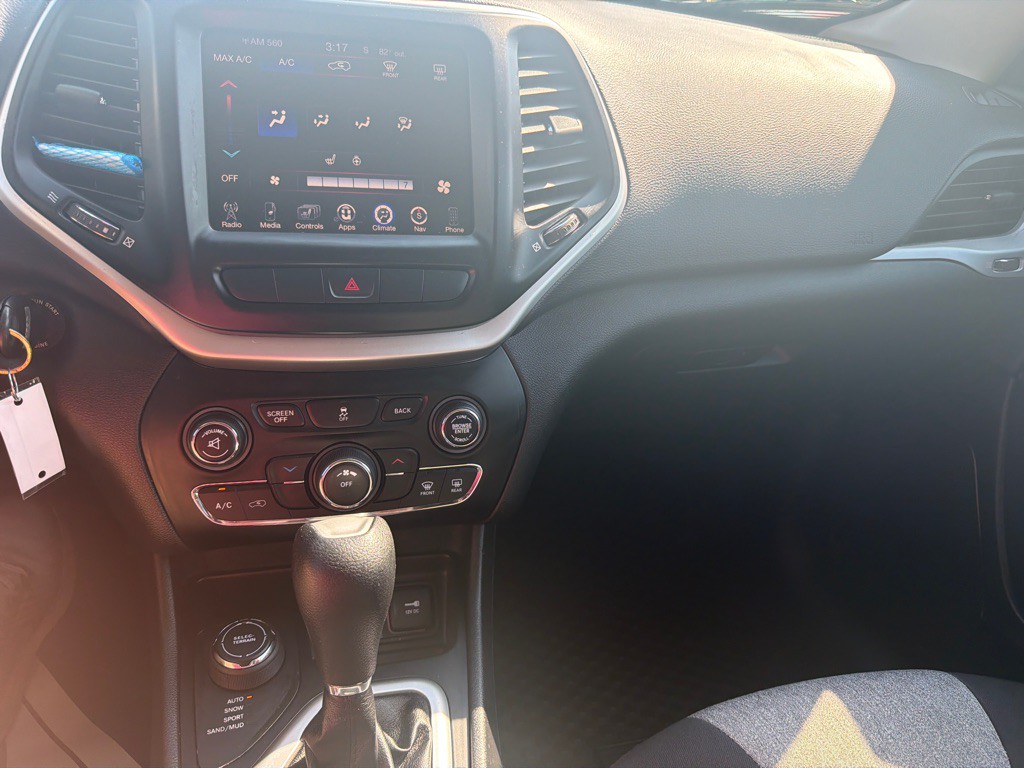 2014 Jeep Cherokee Image 19