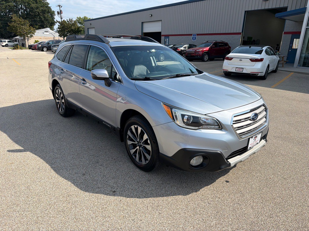 2015 Subaru Outback Image 2