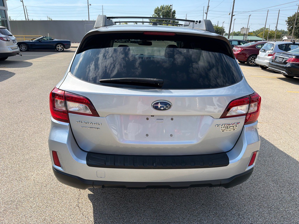 2015 Subaru Outback Image 7