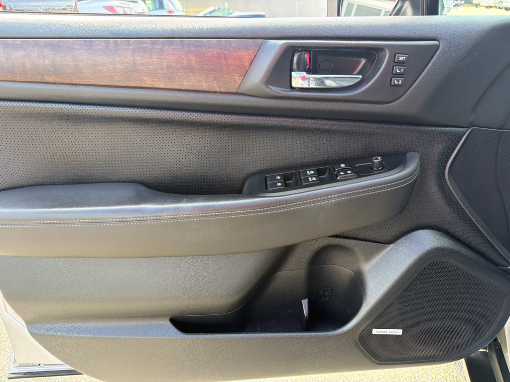 2015 Subaru Outback Image 15