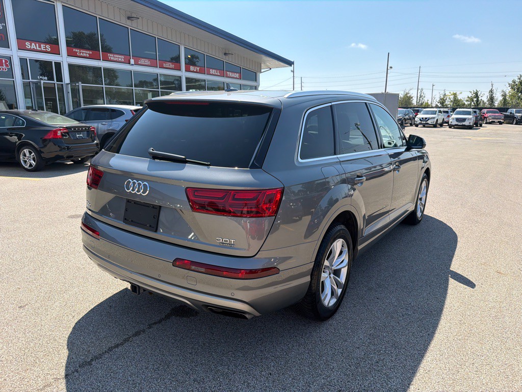 2018 Audi Q7 Image 8