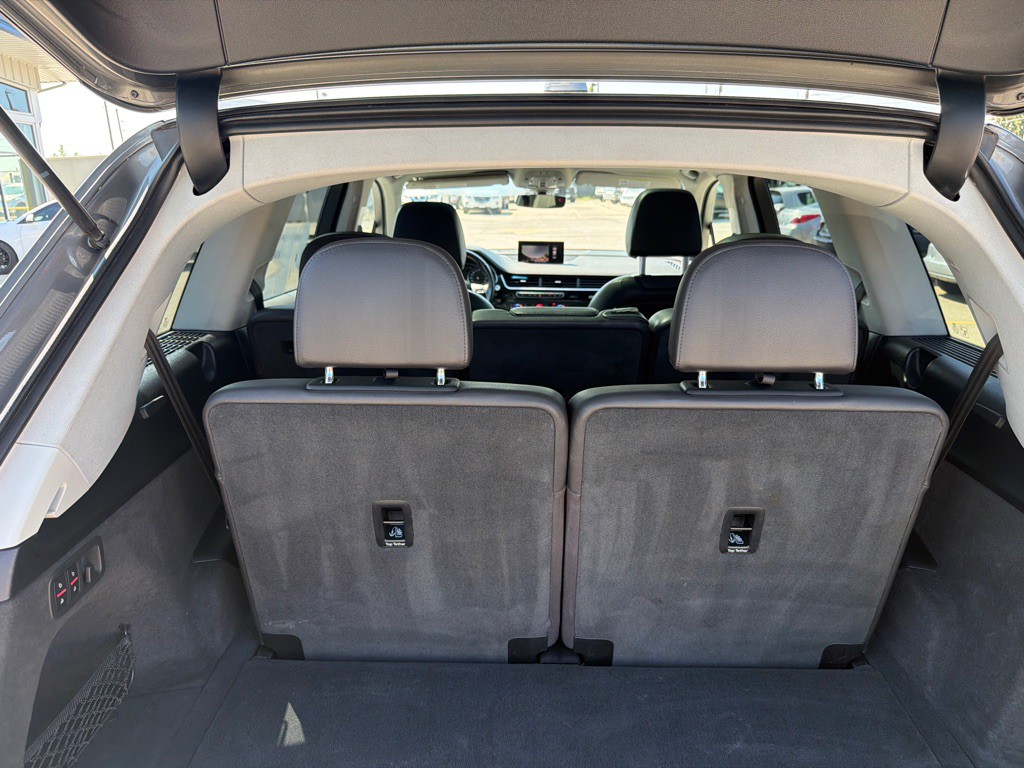 2018 Audi Q7 Image 12