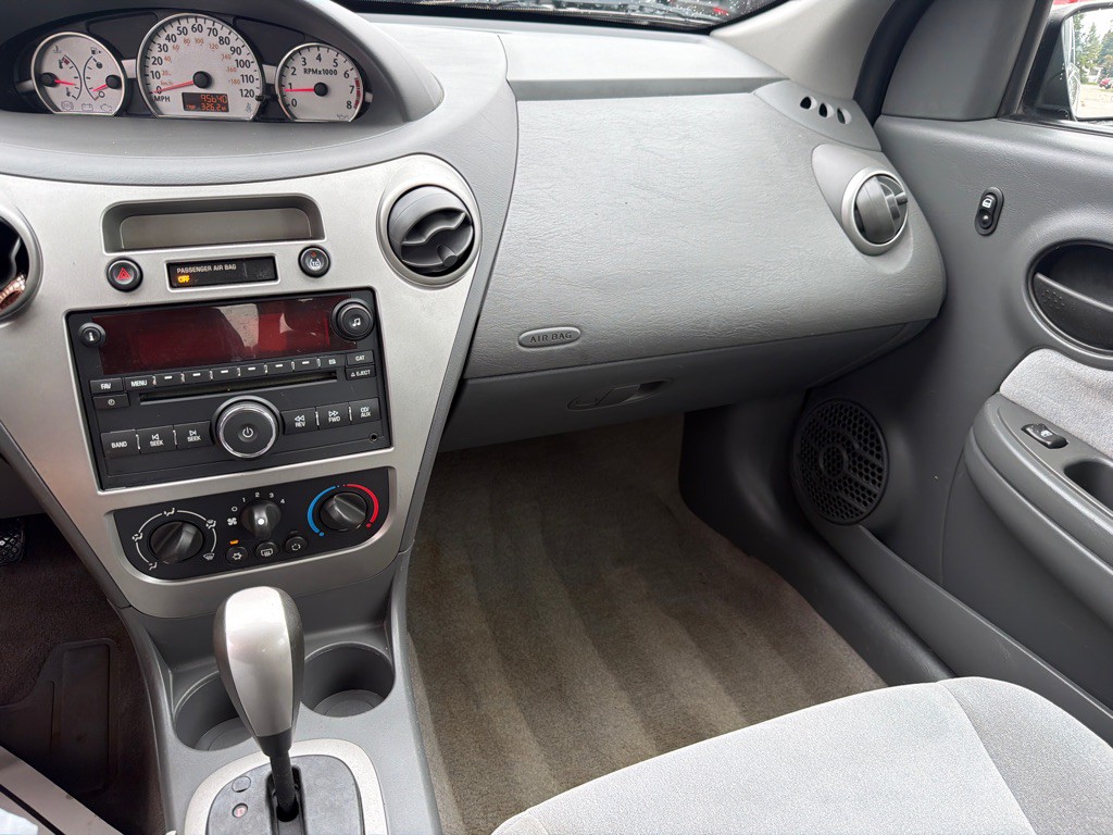 2006 Saturn ION Image 16