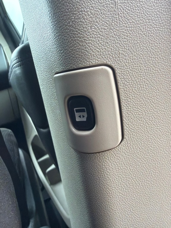 2012 Dodge Grand Caravan Image 11