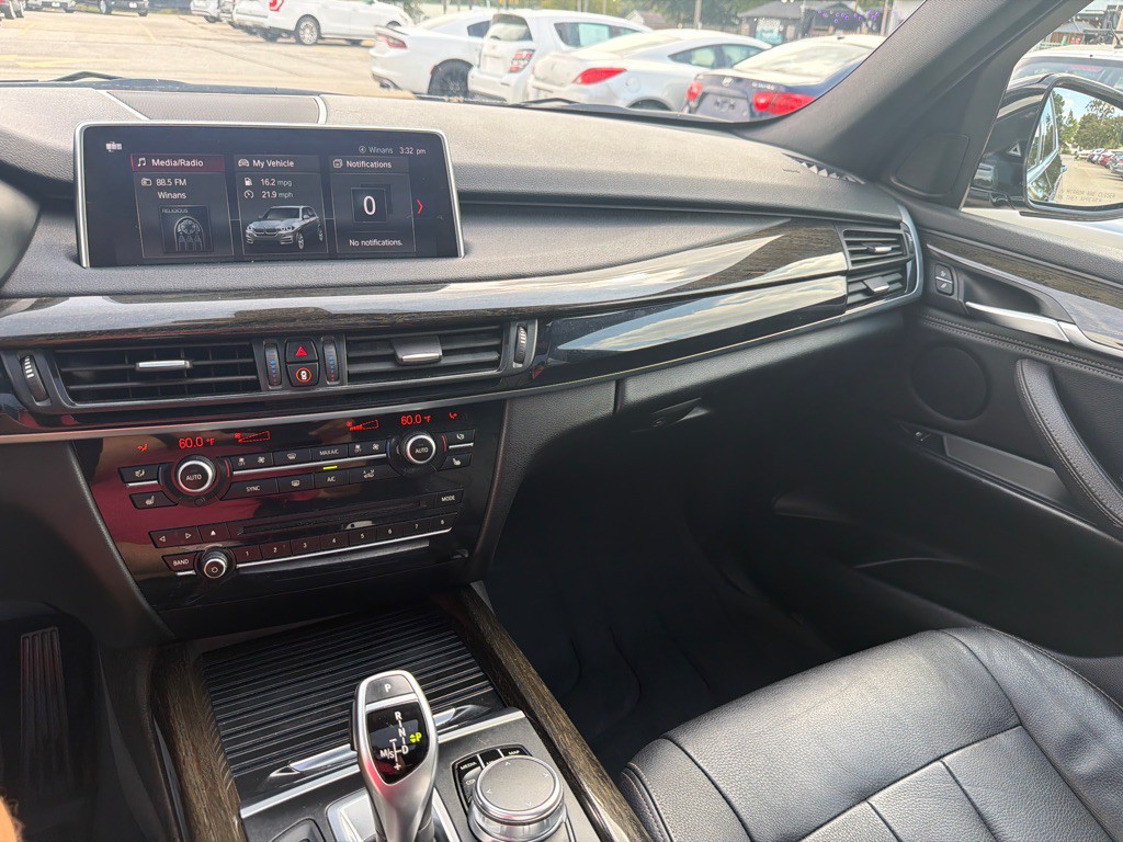 2018 BMW X5 Image 21