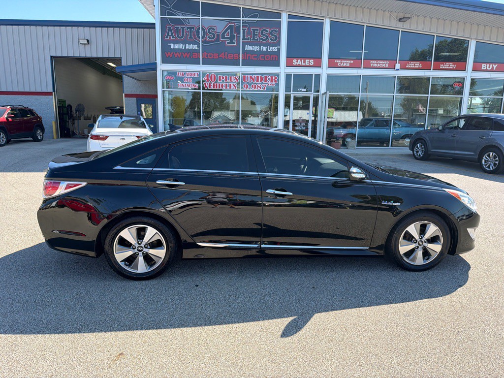 2011 Hyundai Sonata Image 1