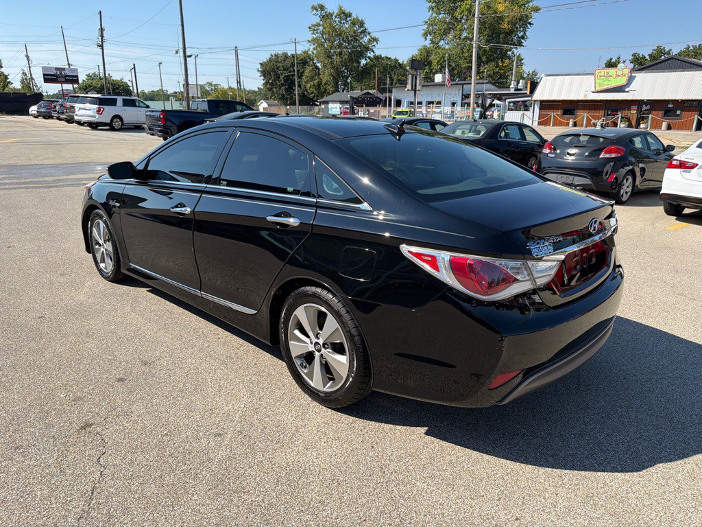 2011 Hyundai Sonata Image 6