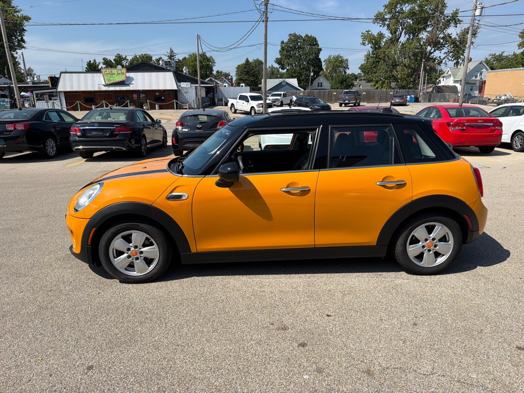 2016 MINI Cooper Image 6