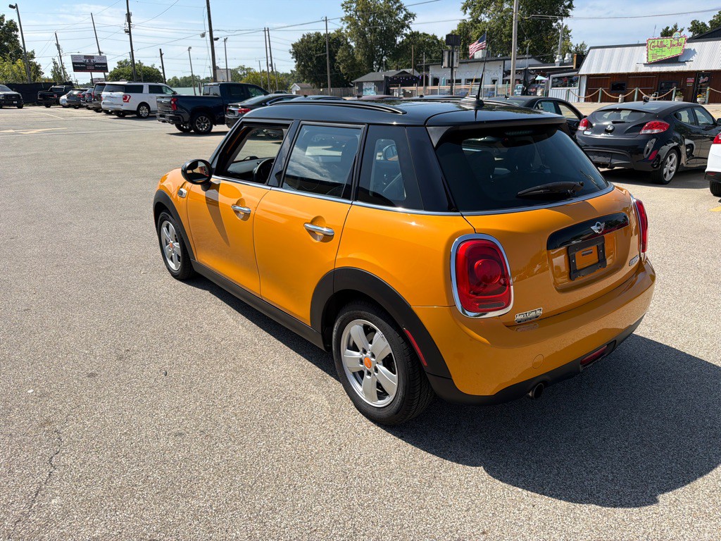 2016 MINI Cooper Image 7