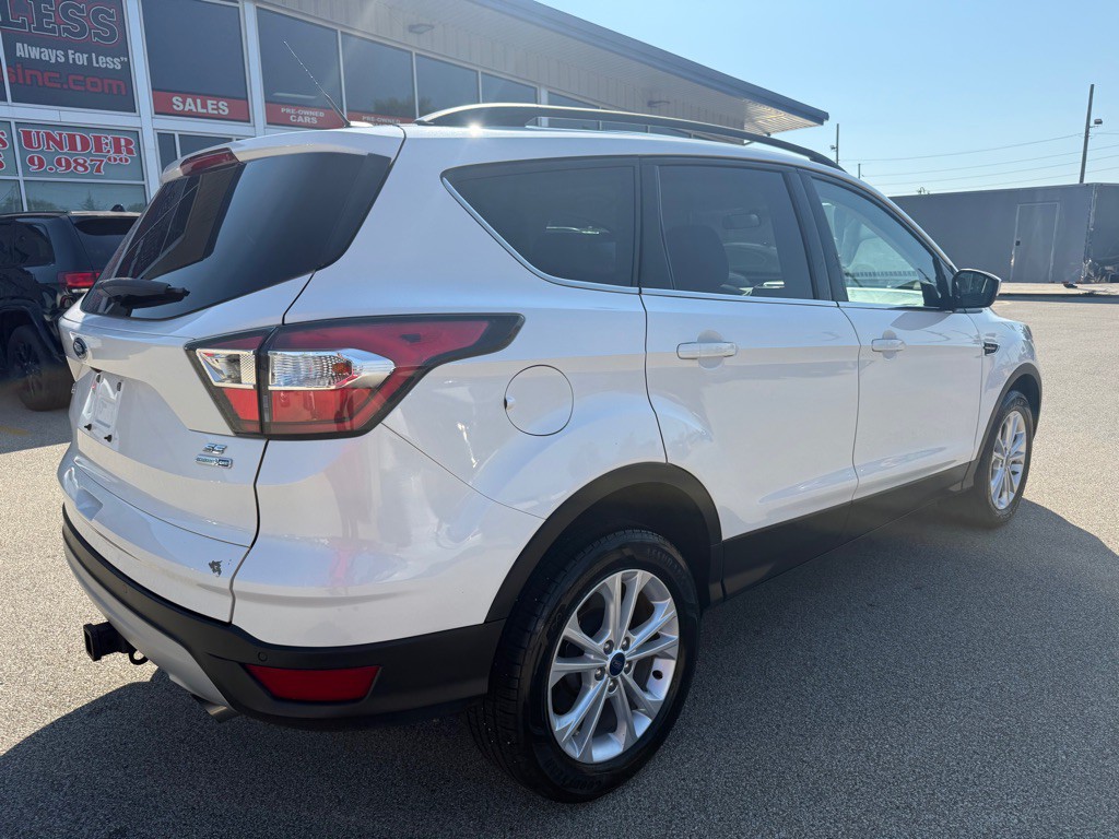 2017 Ford Escape Image 9