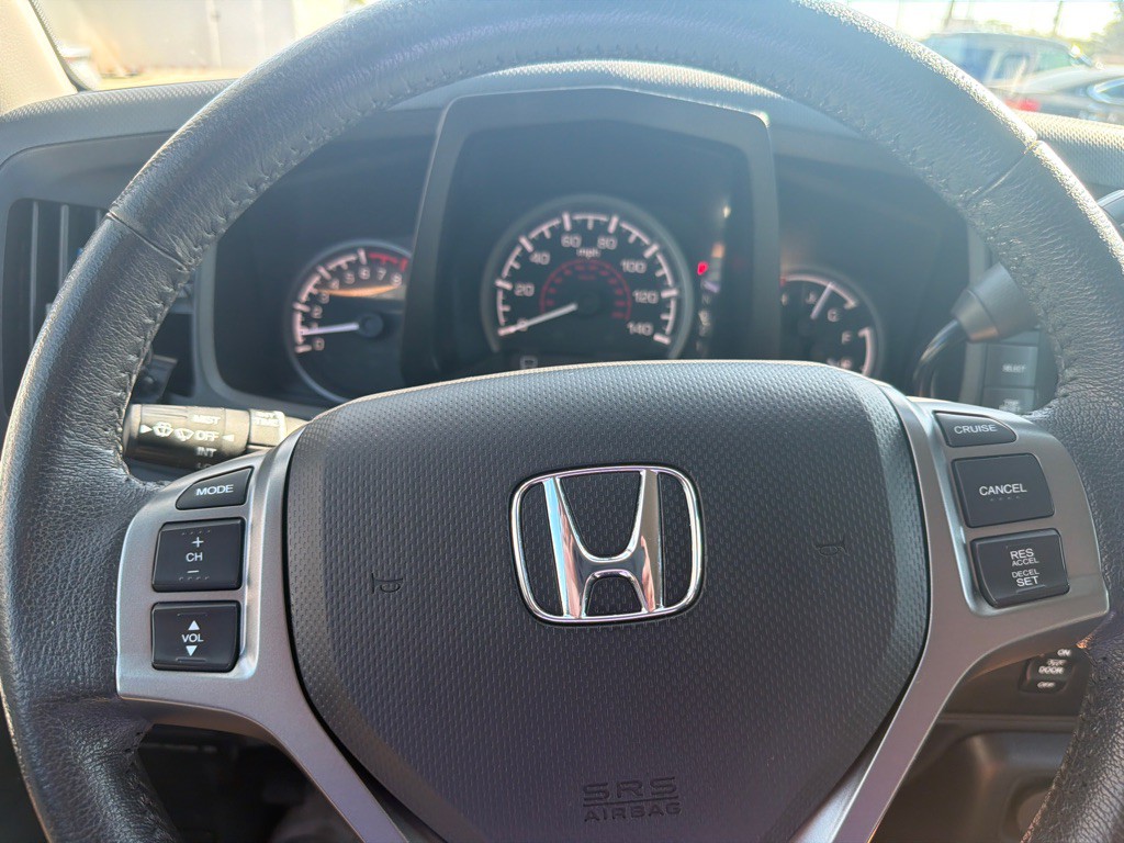 2014 Honda Ridgeline Image 18