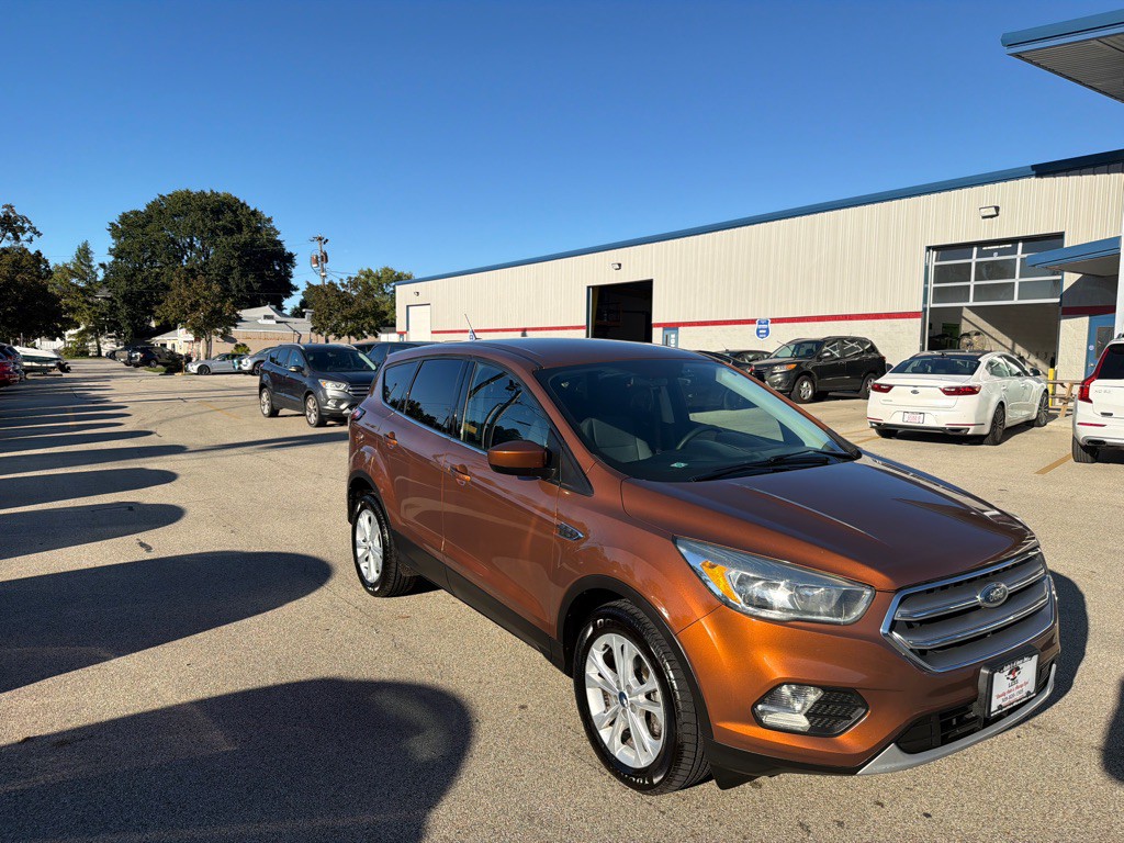 2017 Ford Escape Image 2