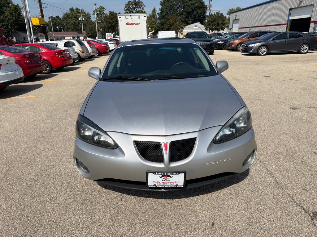 2006 Pontiac Grand Prix Image 3