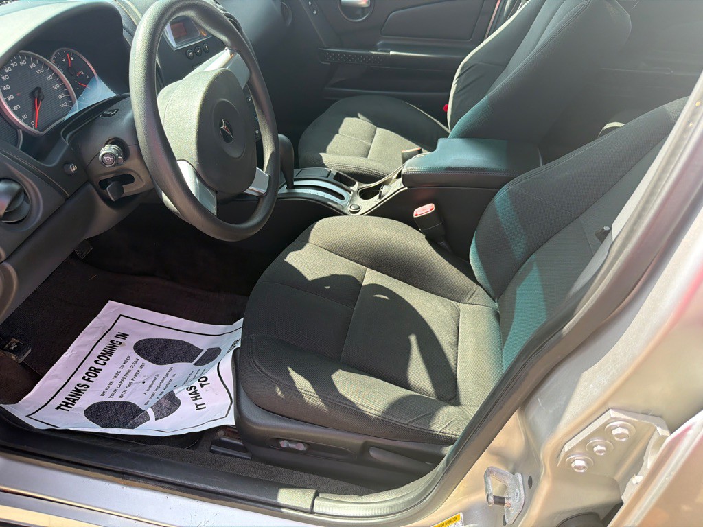 2006 Pontiac Grand Prix Image 13