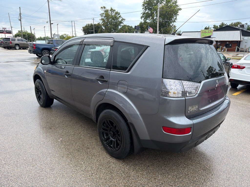 2008 Mitsubishi Outlander Image 6