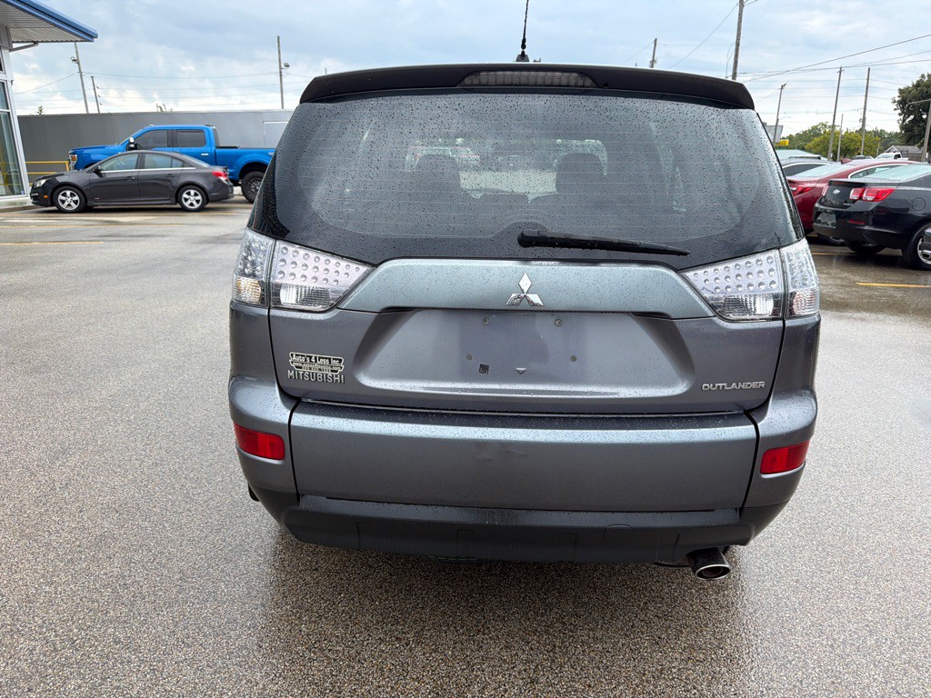 2008 Mitsubishi Outlander Image 7