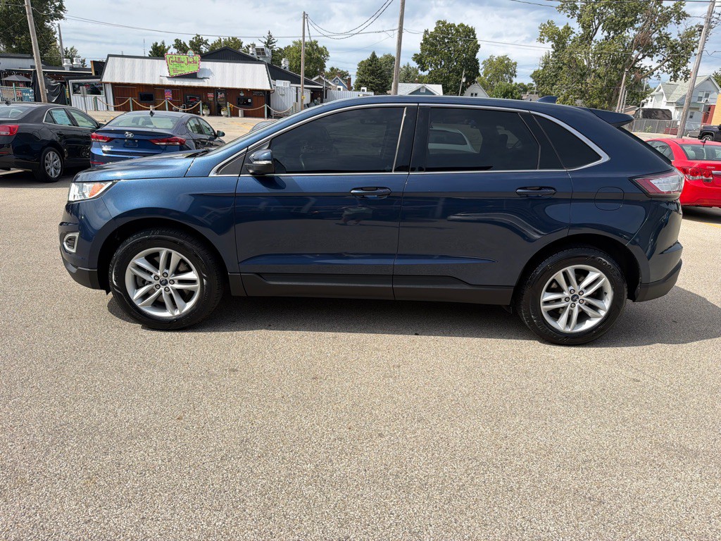 2017 Ford Edge Image 5
