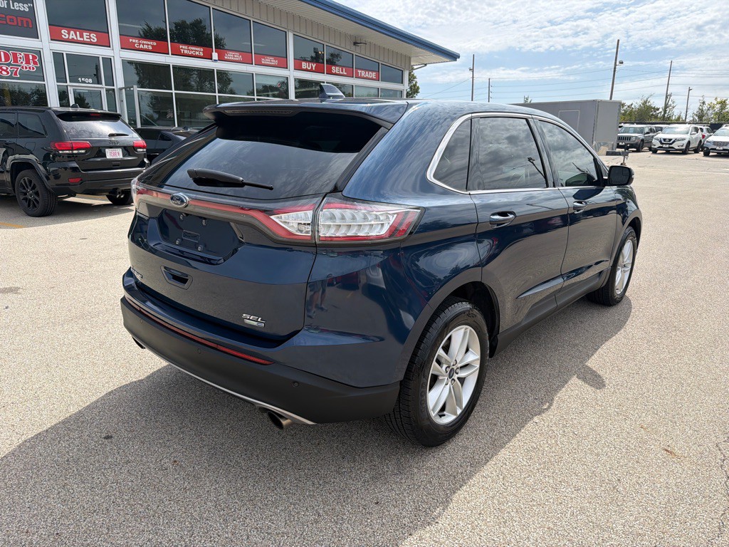 2017 Ford Edge Image 8