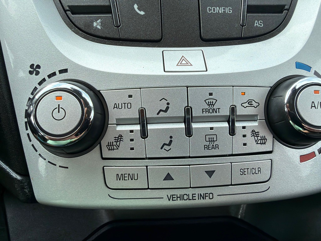 2016 Chevrolet Equinox Image 17