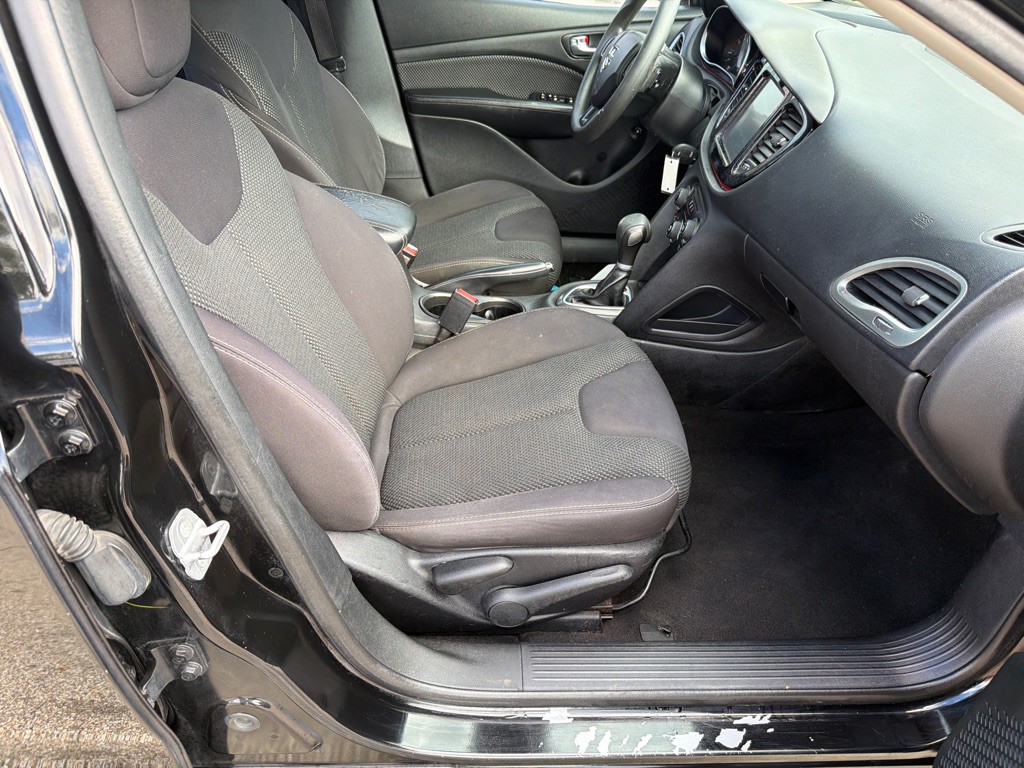 2014 Dodge Dart Image 11