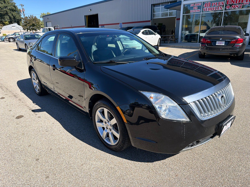 2010 Mercury Milan Image 2
