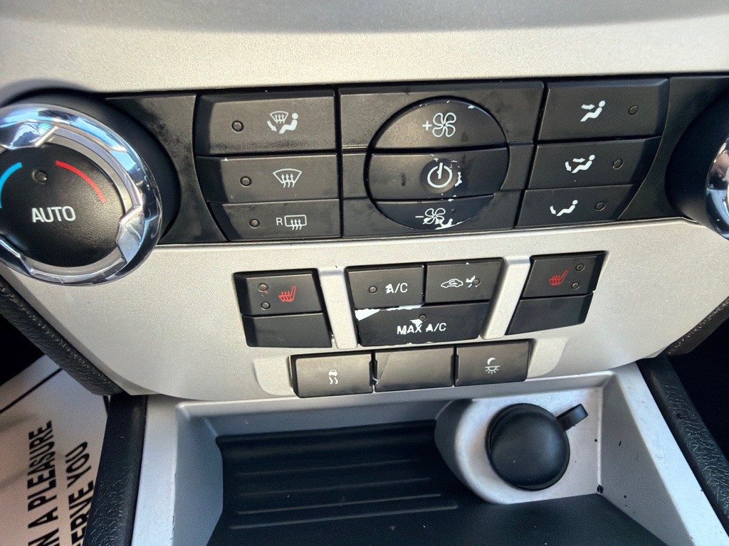 2010 Mercury Milan Image 17
