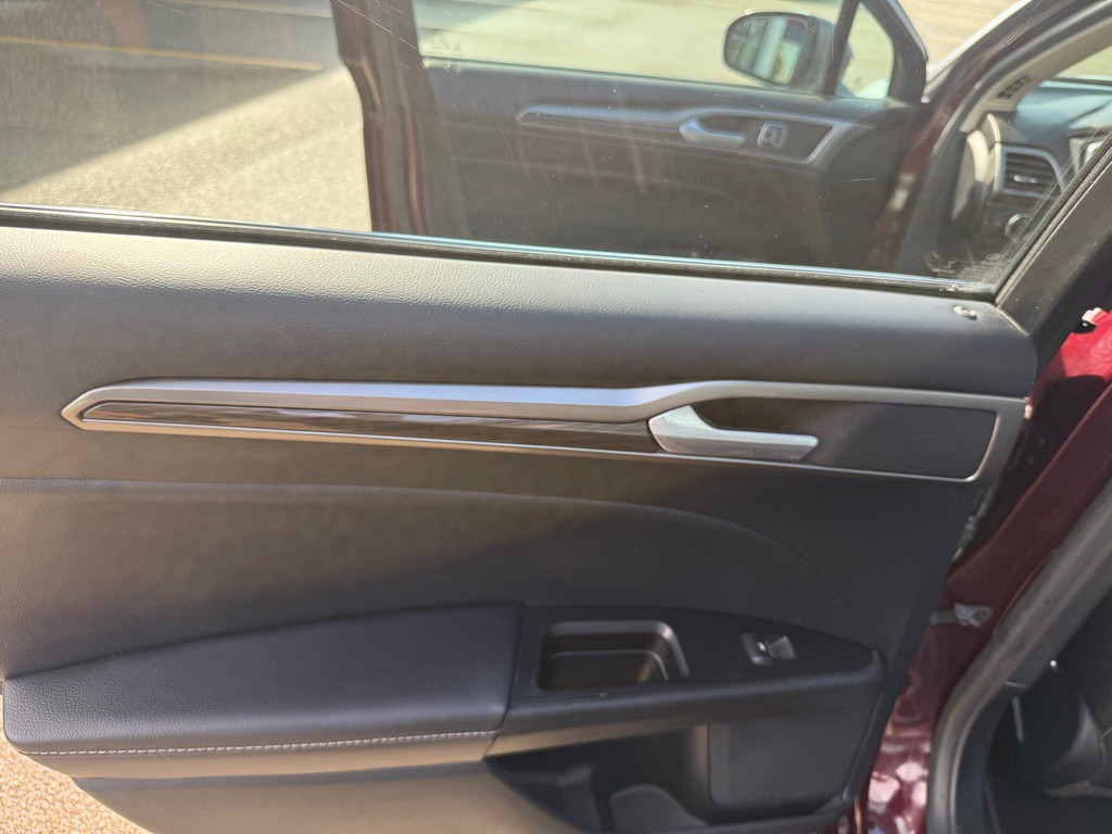 2017 Ford Fusion Image 17